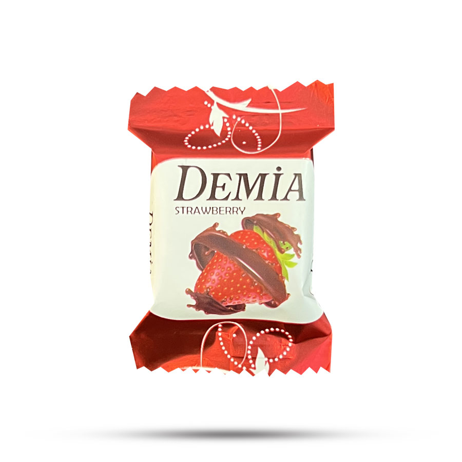 شکلات مغز دار توت فرنگی دمیا اولدوز Demia Ulduz