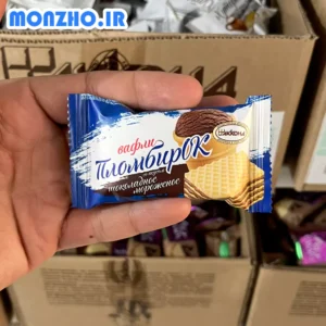 ویفر روسی آکوها با طعم بستنی کرم شکلاتی