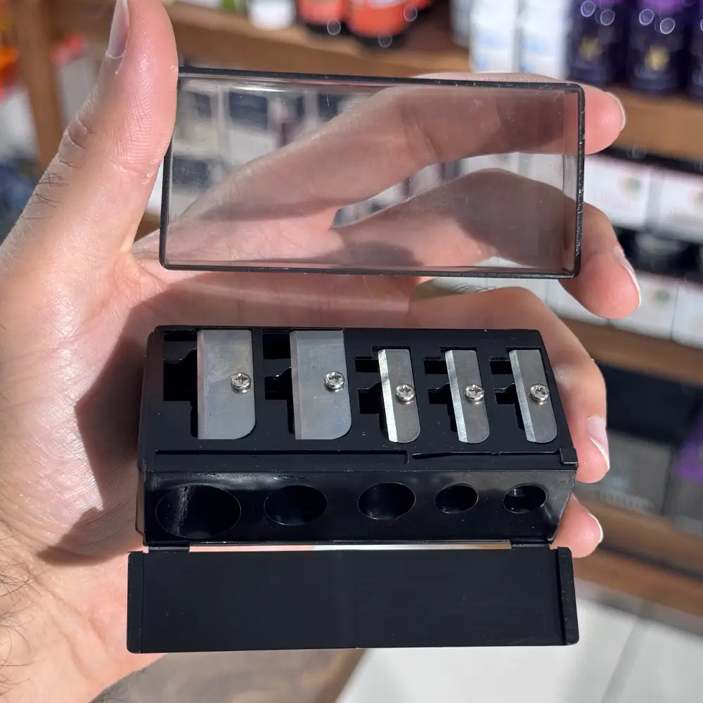 تراش آرایشی 5 قلو درپوش دار