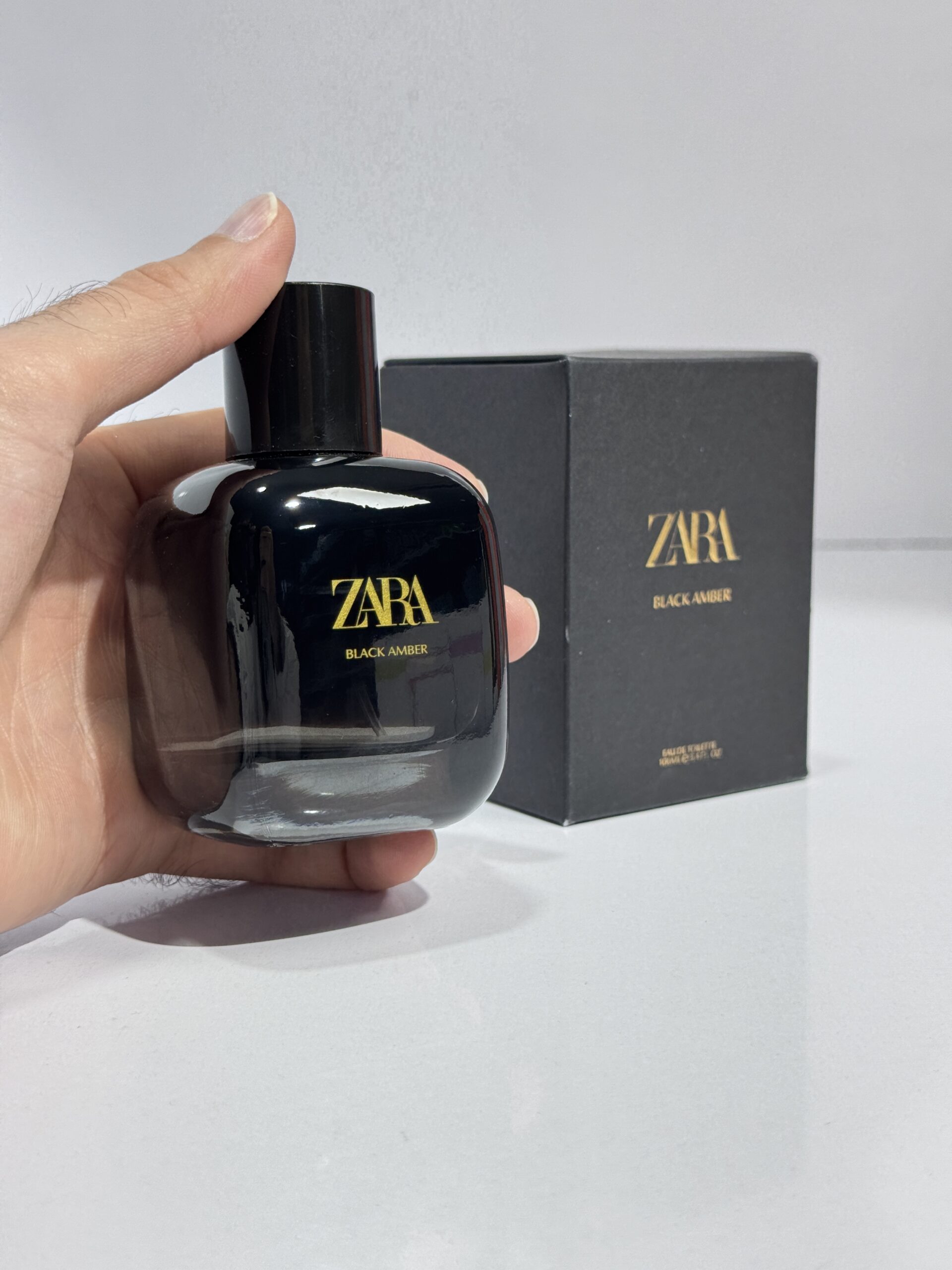 ادکلن زنانه زارا مدل Black Amber حجم 100 میل